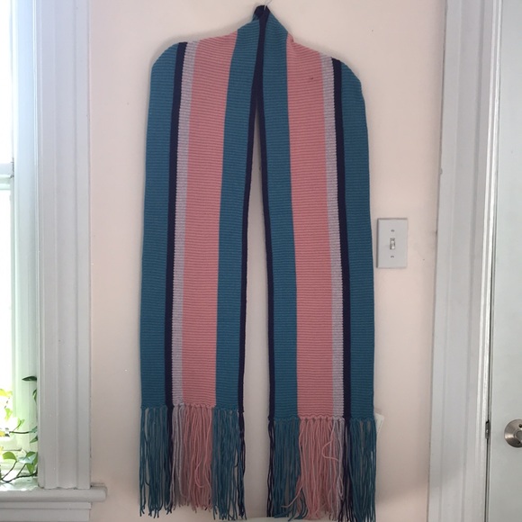 Portolano wool blend scarf in blue/blush/purple. - Picture 2 of 2